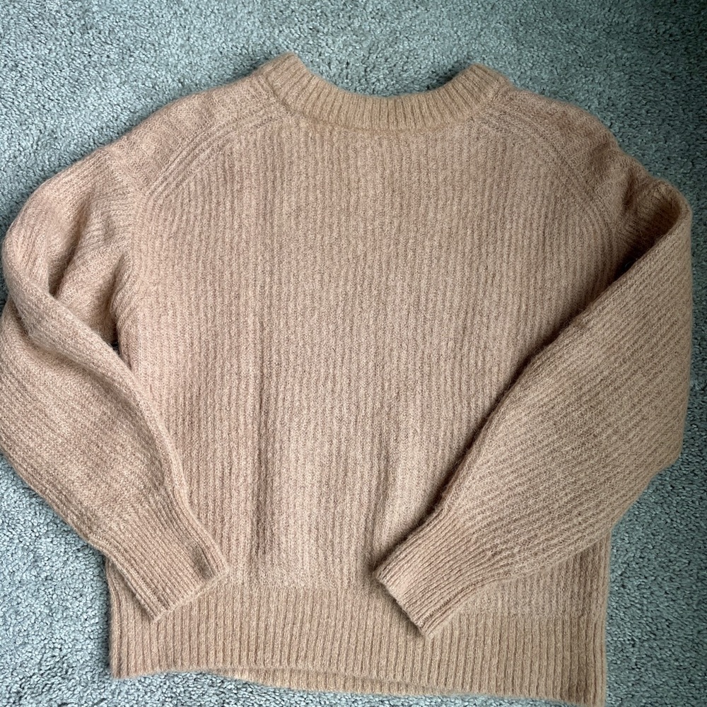 Everlane Alpaca Crew Neck Sweater - Picture 2 of 12